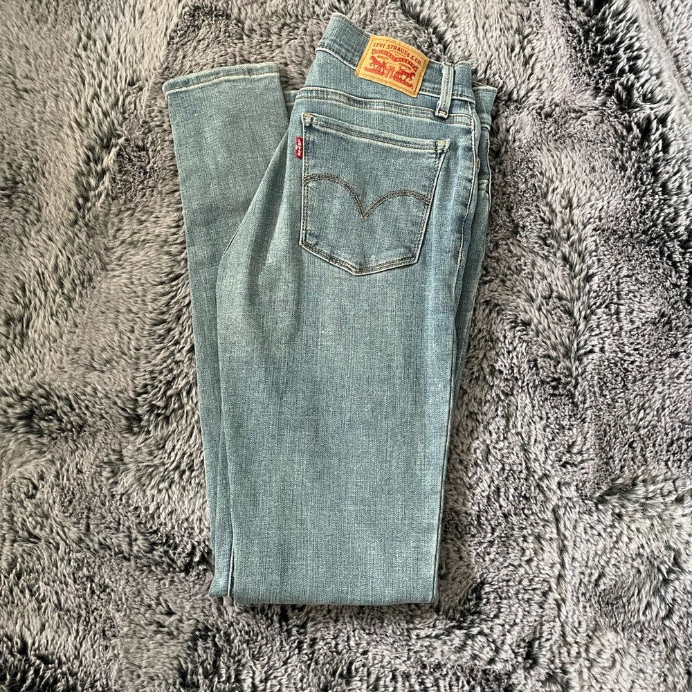 Levis Jeans